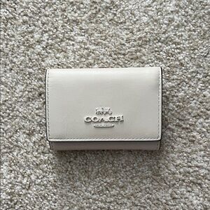 Coach Micro Cream & Tan Leather Wallet - NWOT